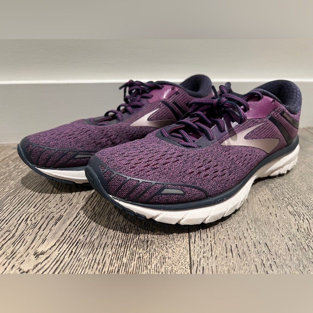 Brooks Adrenaline GTS 18 Sneakers Berkshire Hathaway Purple Women's Sz 9.5 - Picture 3 of 14